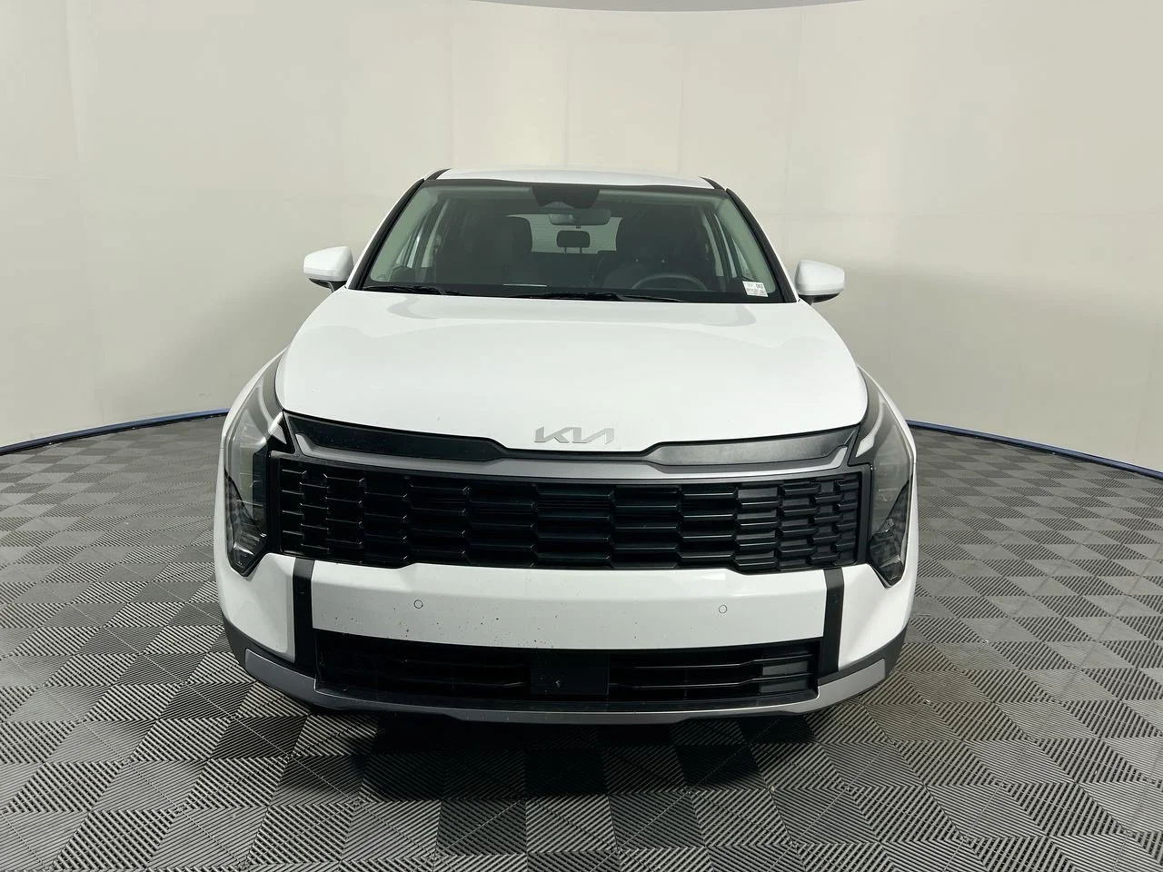 New 2026 Glacial White Pearl Kia LX image 9