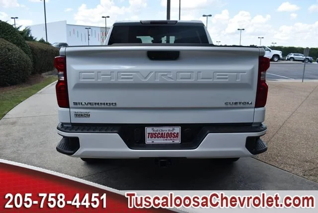 Certified Used 2022 SUMMIT WHITE Chevrolet Custom image 7