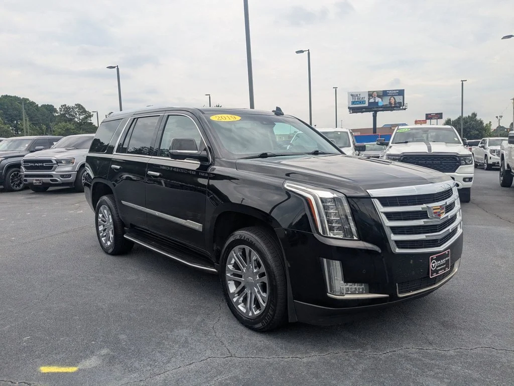 Used 2019 Black Raven Cadillac Luxury image 3