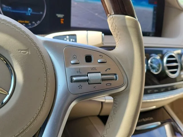 Used 2018 Magnetite Black Mercedes-Benz Maybach S 560 image 12
