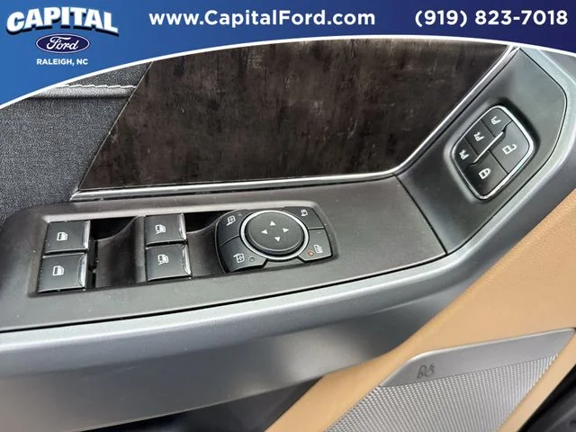 Used 2023 White Ford Lariat image 21