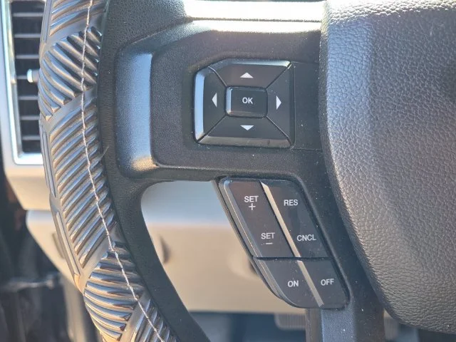 Used 2016 Black Ford XLT image 26