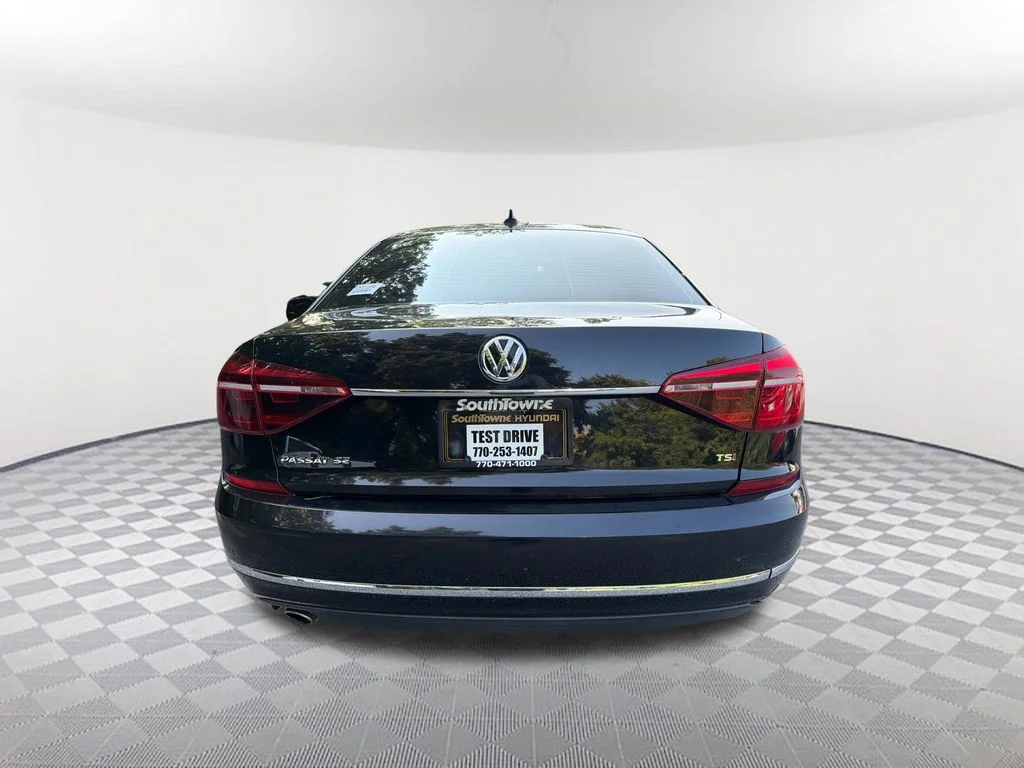Used 2018 Black Volkswagen 2.0T SE image 6