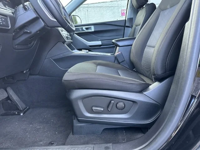 Used 2022 Black Ford XLT image 13