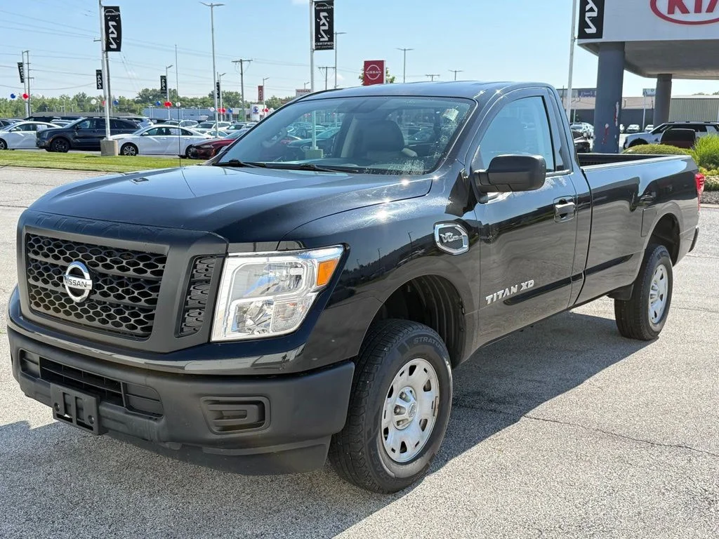 Used 2018 Black Nissan S image 3
