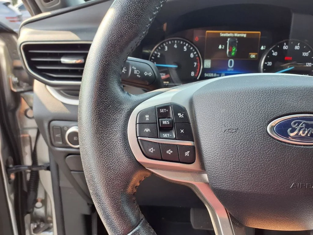 Used 2021 Silver Metallic Ford XLT image 25