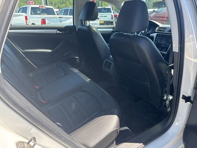 Used 2013 Tungsten Silver Metallic Volkswagen 2.5 SE image 11