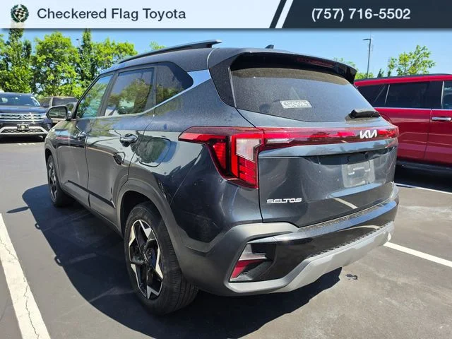 Used 2024 Gravity Gray Kia EX image 4