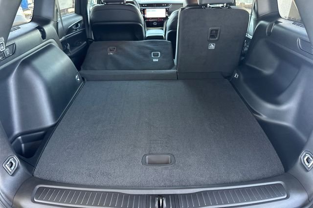 New 2026 Baltic Gray Metallic Clear-Coat Exterior Paint Jeep Laredo Altitude image 14