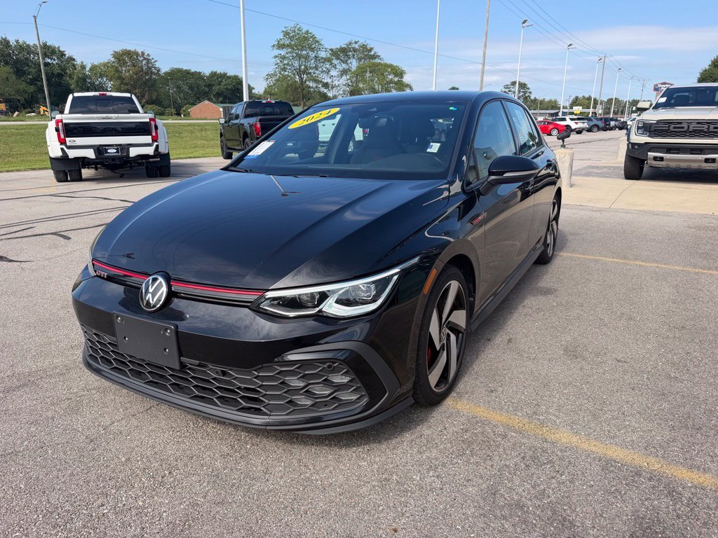 Used 2024 Mythos Black Metallic Volkswagen 2.0T S image 27