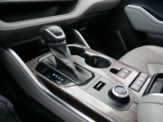 Used 2021 Midnight Black Metallic Toyota Platinum image 19