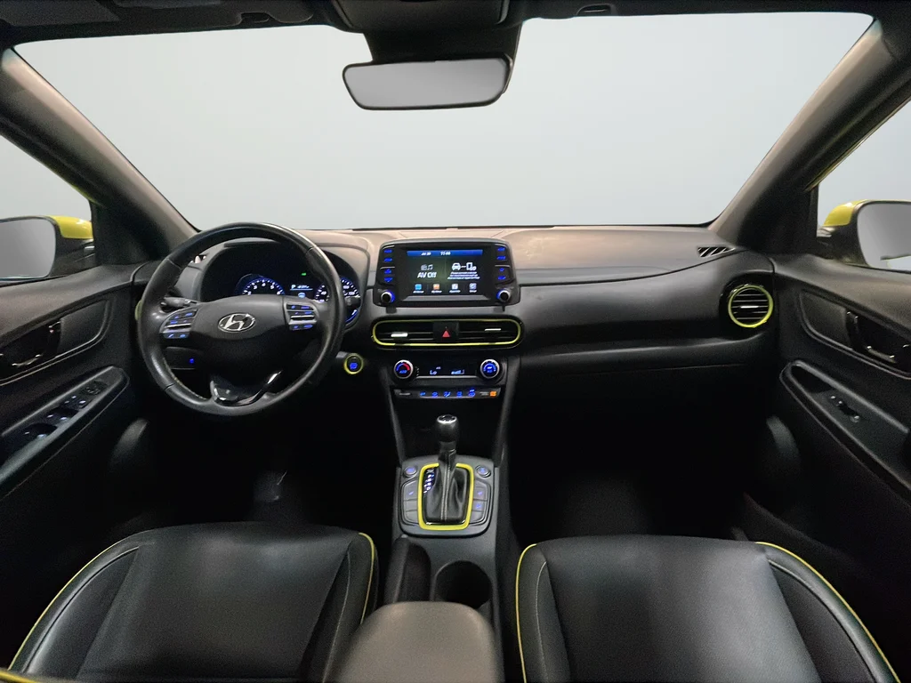 Used 2018 Green Hyundai Limited image 10