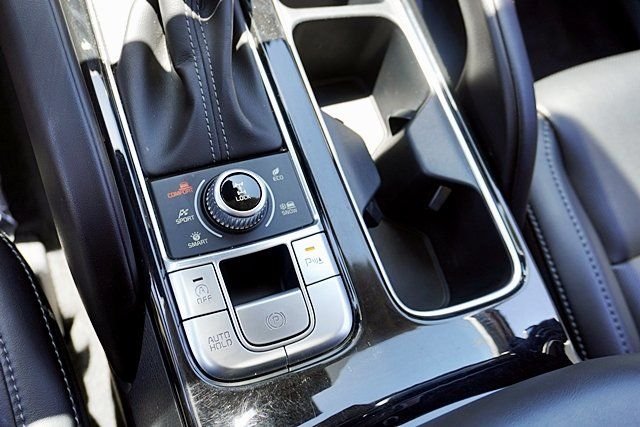 Used 2024 Silver Kia S image 42
