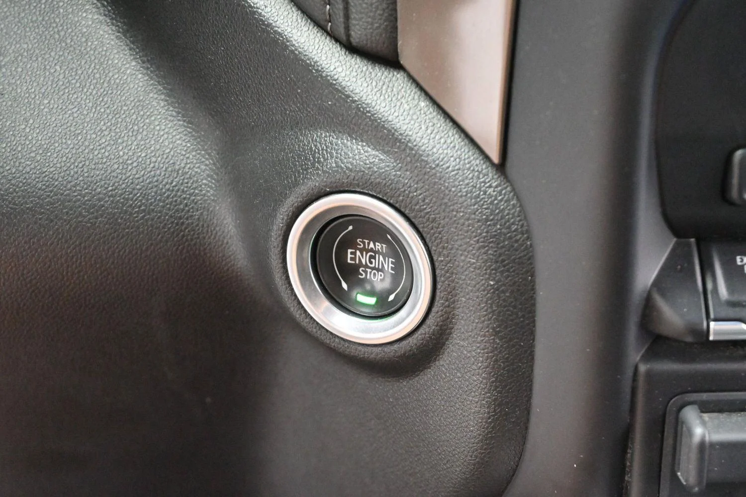 Used 2023 Northsky Blue Metallic Chevrolet High Country image 27