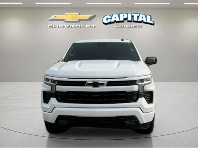 Used 2025 Summit White Chevrolet RST image 8
