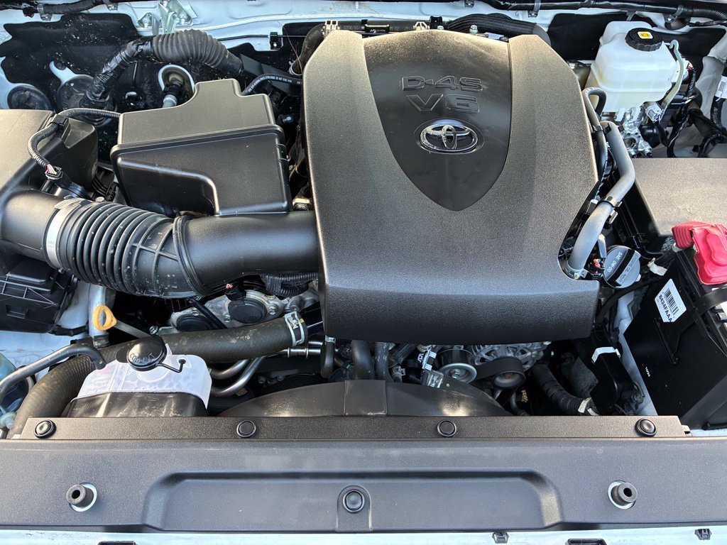 Used 2022 White Toyota TRD Off-Road image 32