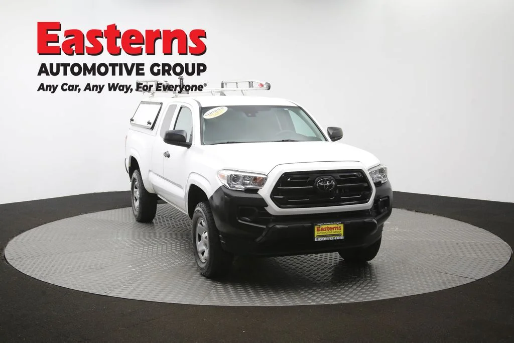 Used 2019 White Toyota SR image 48