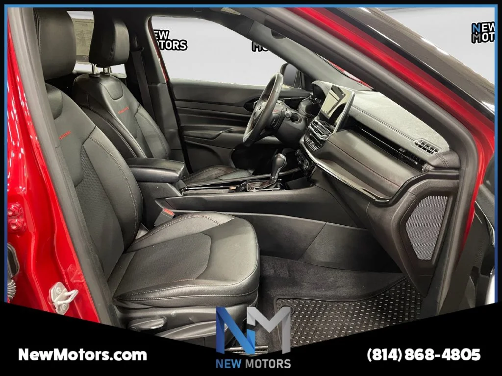 Used 2024 Red Jeep Trailhawk image 15