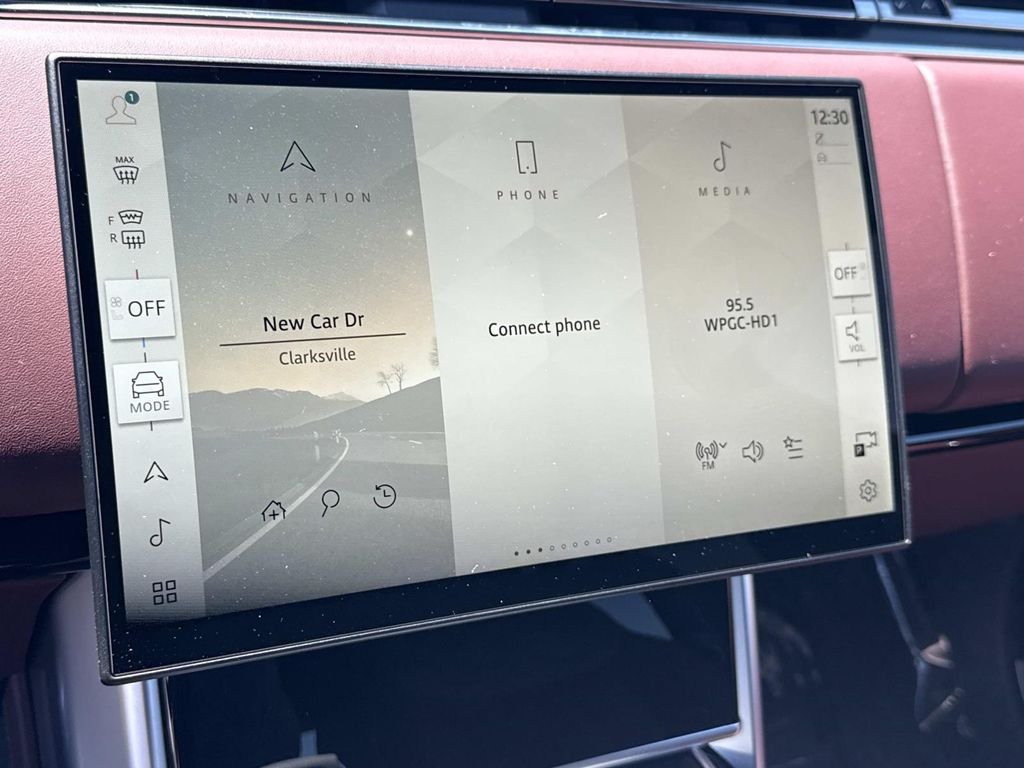 New 2026 Ethereal Frost Satin Land Rover SE image 3