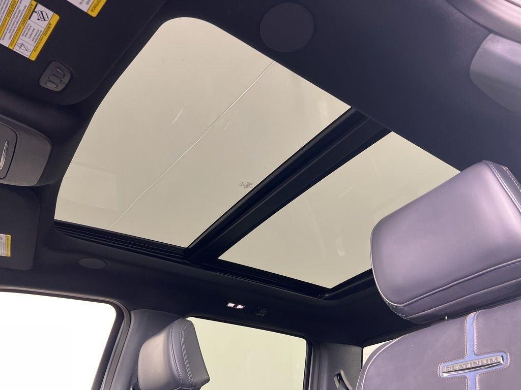Used 2025 Gray Metallic Ford Platinum image 4