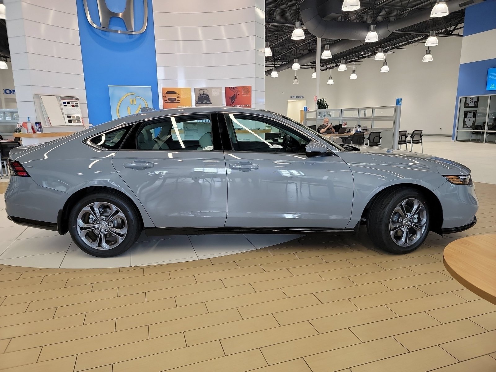 New 2026 Urban Gray Pearl Honda EX-L image 27