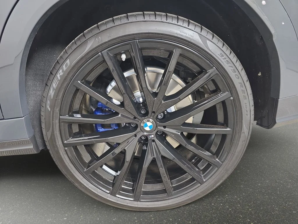Used 2026 Dravit Grey Metallic BMW M60i image 34