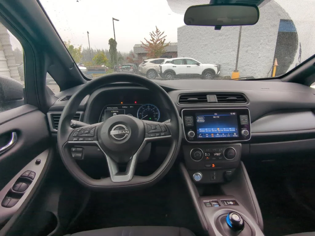 Used 2023 Gray Nissan S image 17