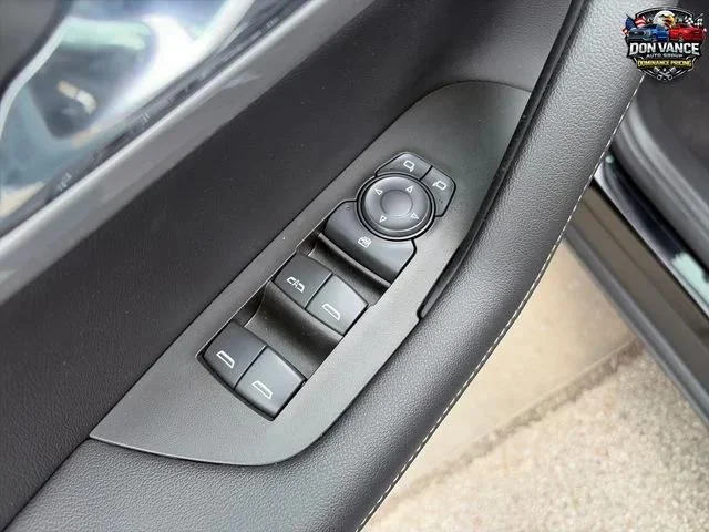 Used 2025 Black Chevrolet LT image 12