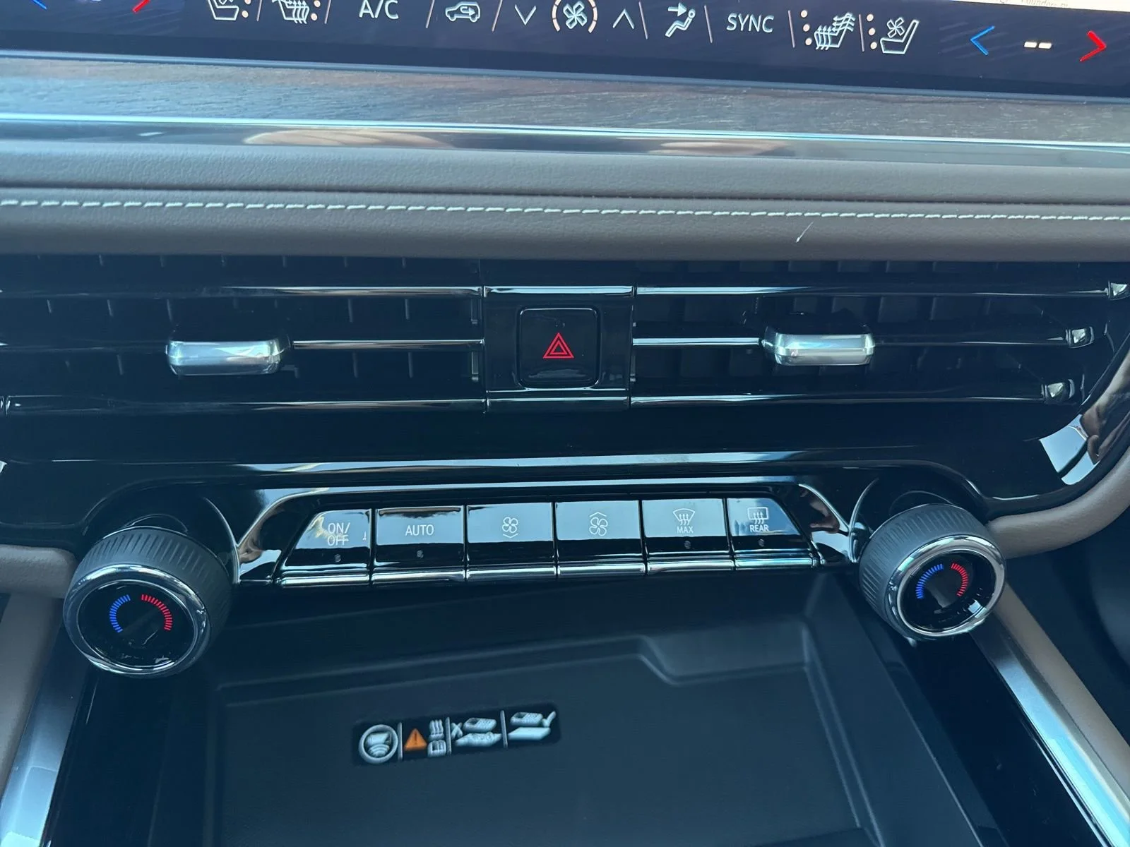 2026 Chevrolet Suburban High Country - Photo 26