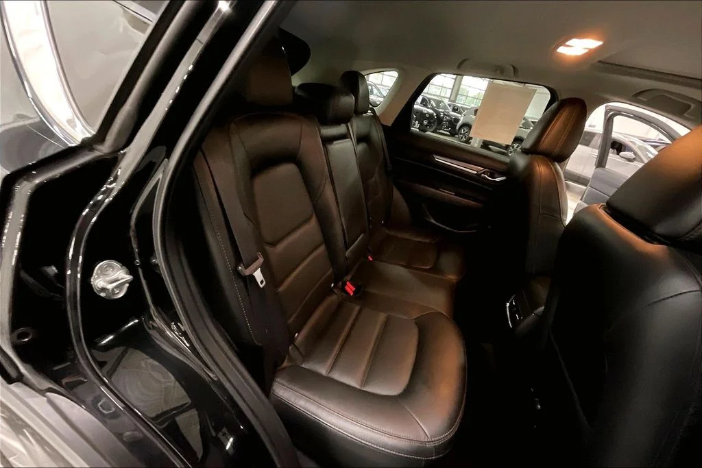Used 2020 Black Mazda Grand Touring image 26