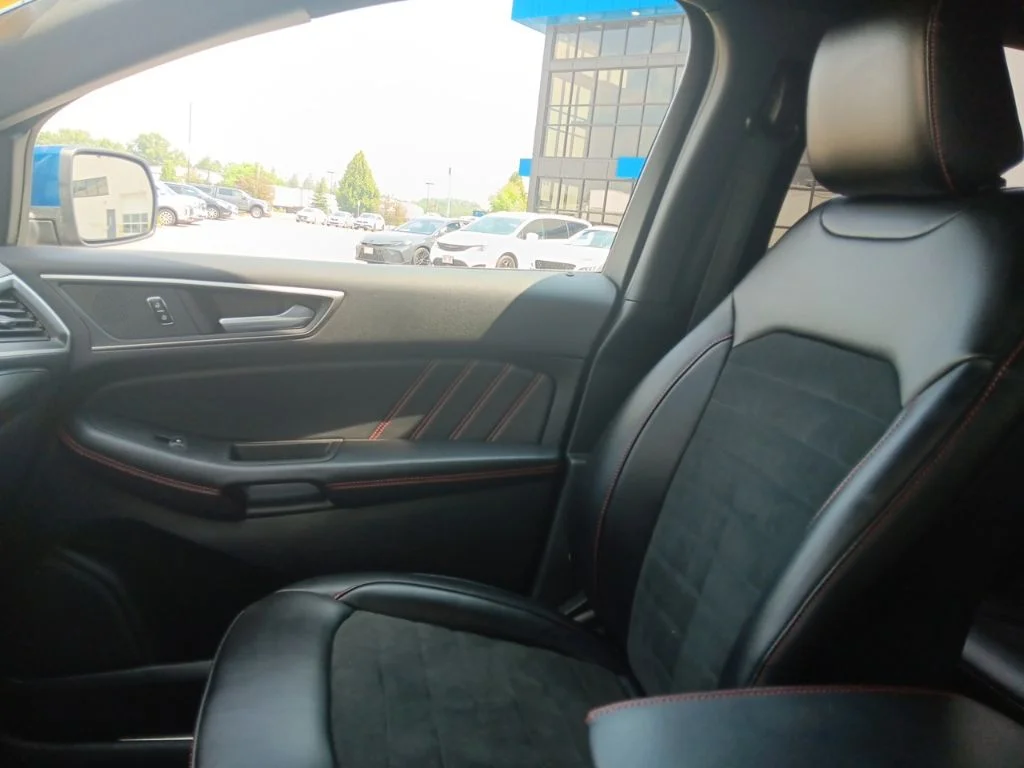 Used 2023 Blue Metallic Ford ST Line image 23
