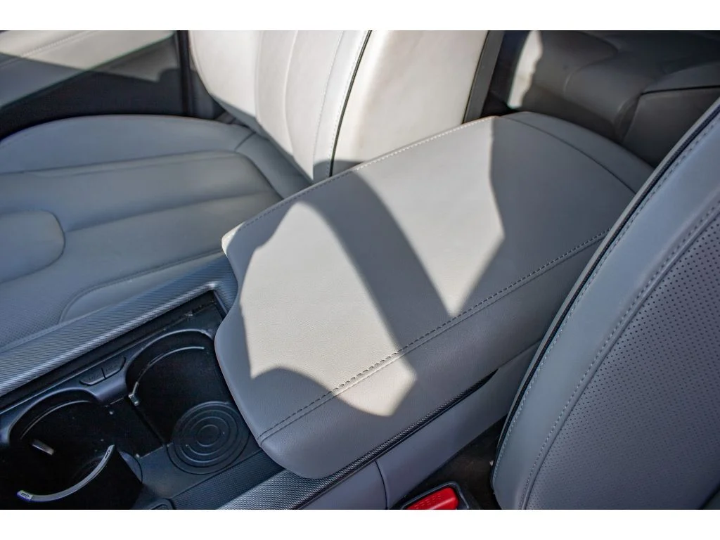 Used 2024 Sierra Burgundy Hyundai SEL 7P image 34