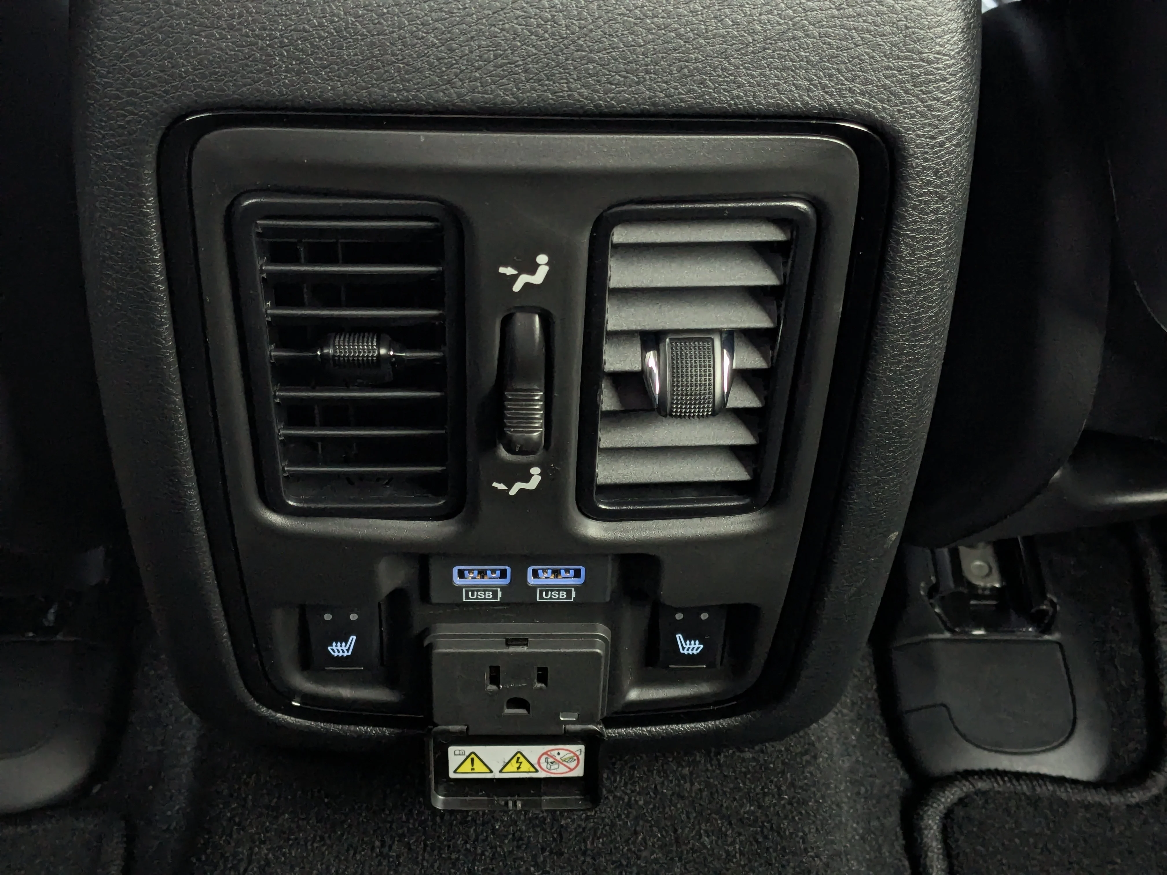 New 2026 Diamond Black Crystal Pearl Dodge GT Plus * - AWD - 3.6L Pentastar V6 - Blacktop Pkg & More! image 29