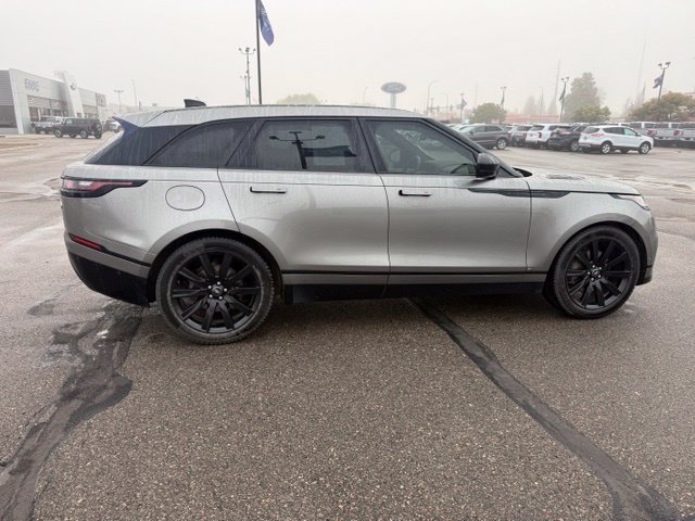 Used 2018  Land Rover SE R-Dynamic image 11