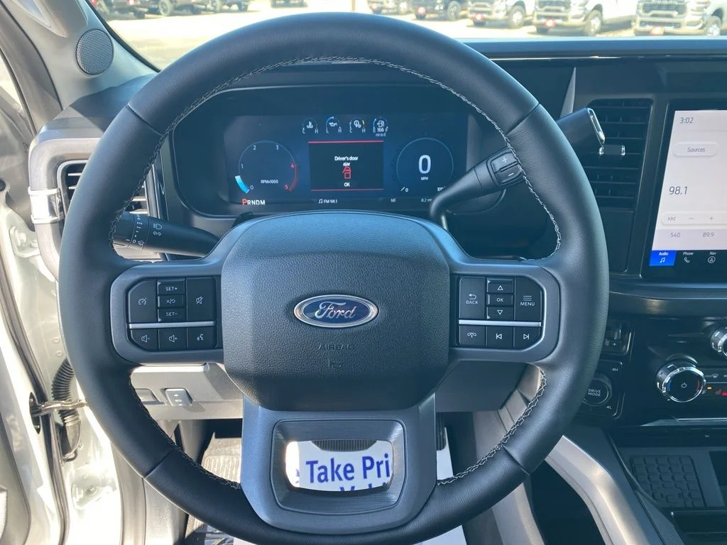 New 2026 Star White Metallic Tri-Coat Ford F-250® Lariat® image 17
