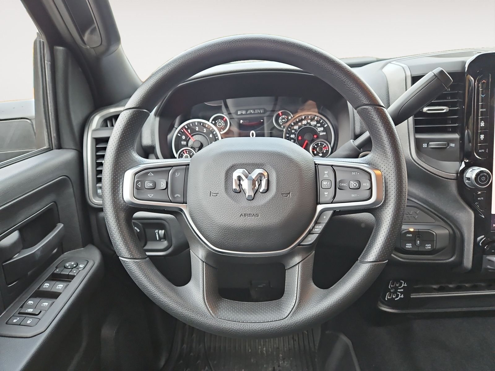 2026 RAM 2500 Tradesman - Photo 12