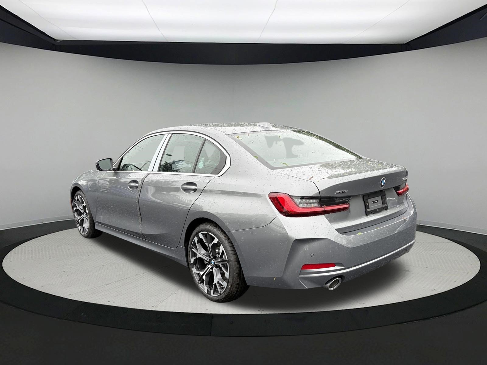 Used 2026 Skyscraper Grey Metallic BMW 330i xDrive image 5