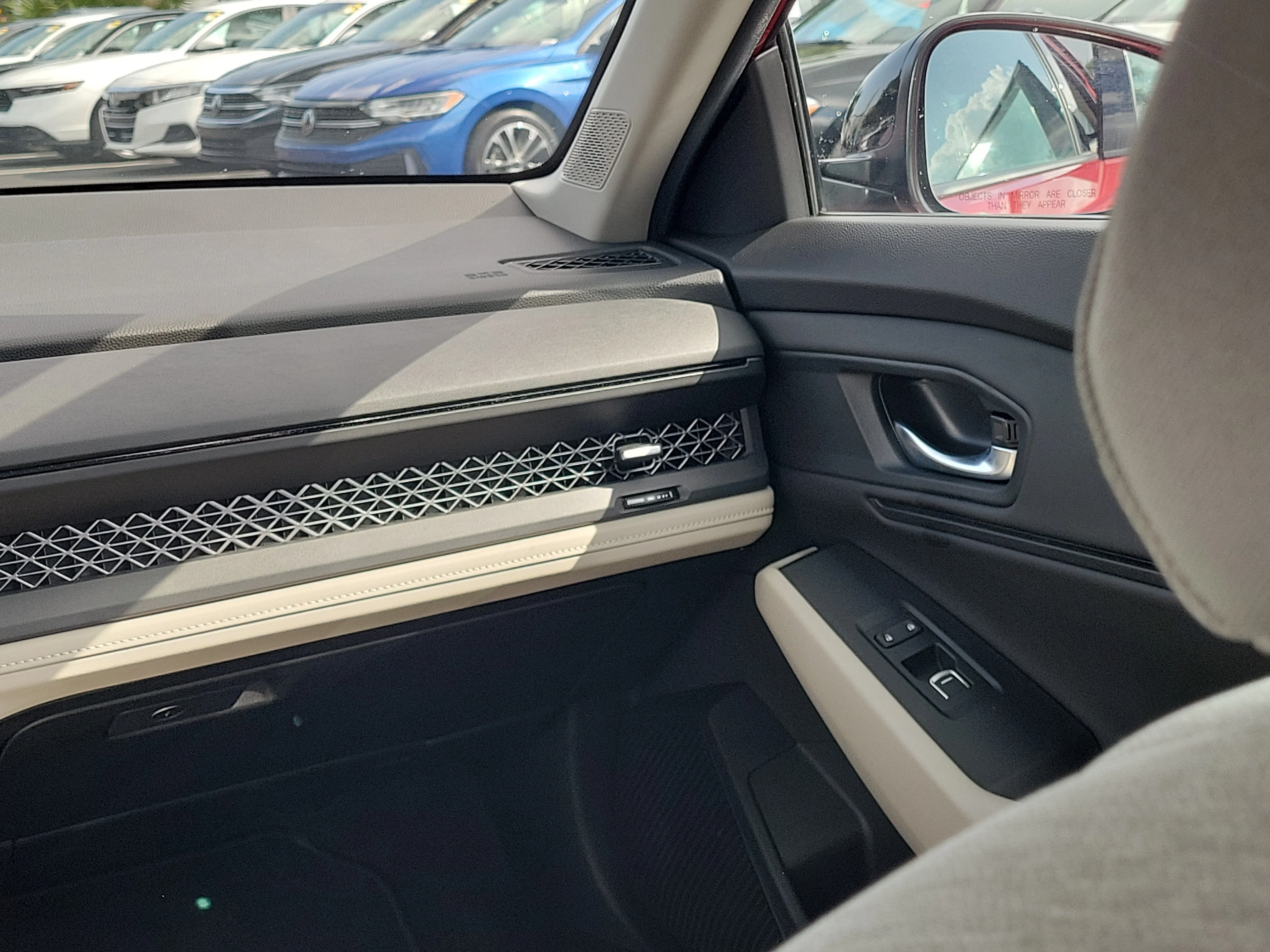 2025 Honda Accord SE - Photo 39