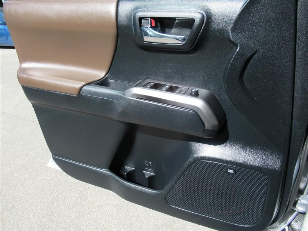 Used 2017 Silver Toyota Limited image 19