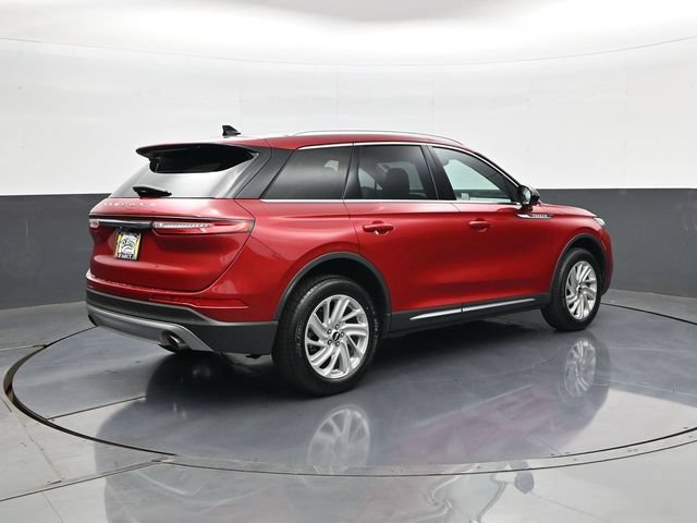 Used 2022 Red Lincoln Standard image 5