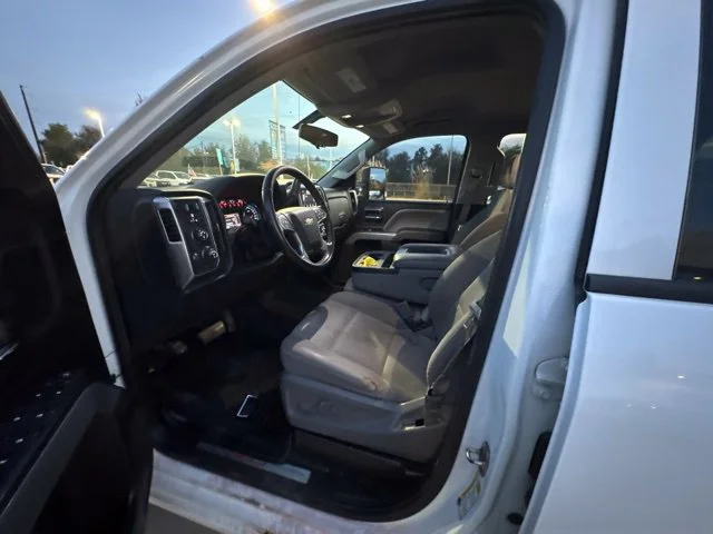Used 2015 White Chevrolet LT image 13