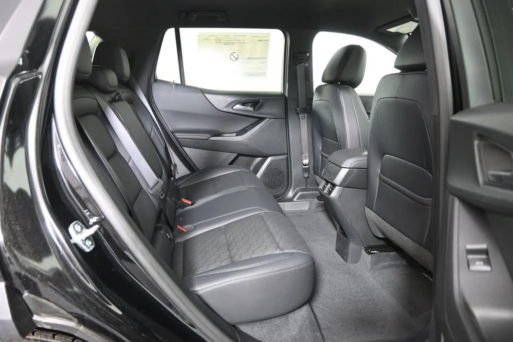 New 2026 Mosaic Black Metallic Chevrolet LT image 15