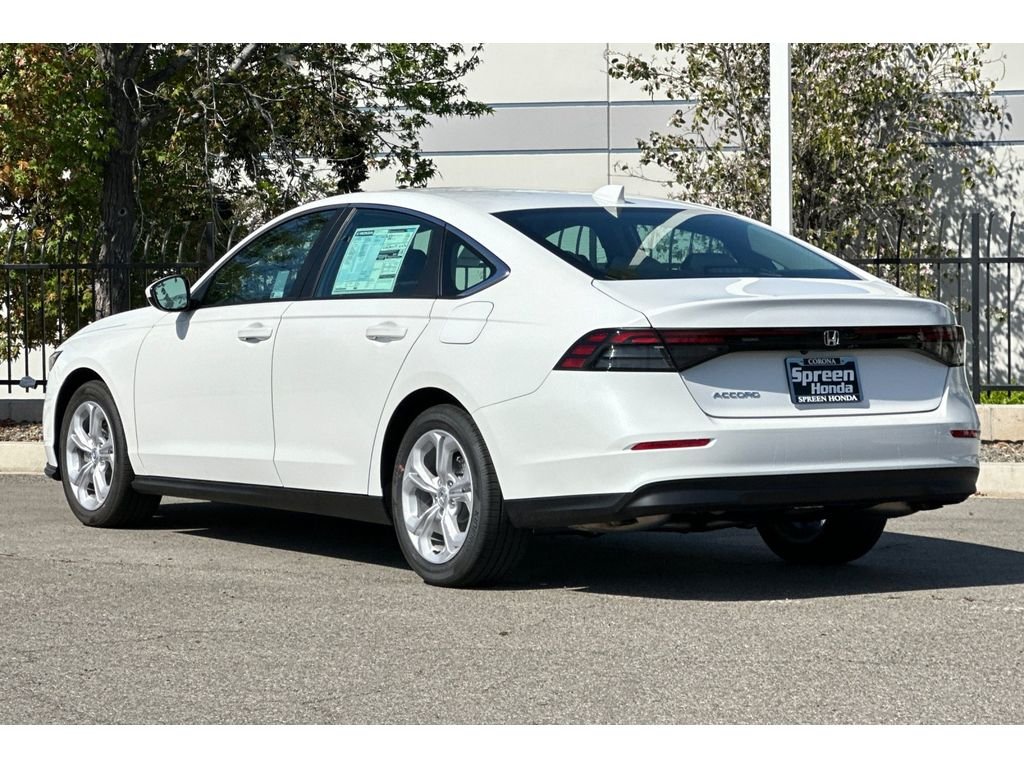 New 2026 Platinum White Pearl Honda LX image 7