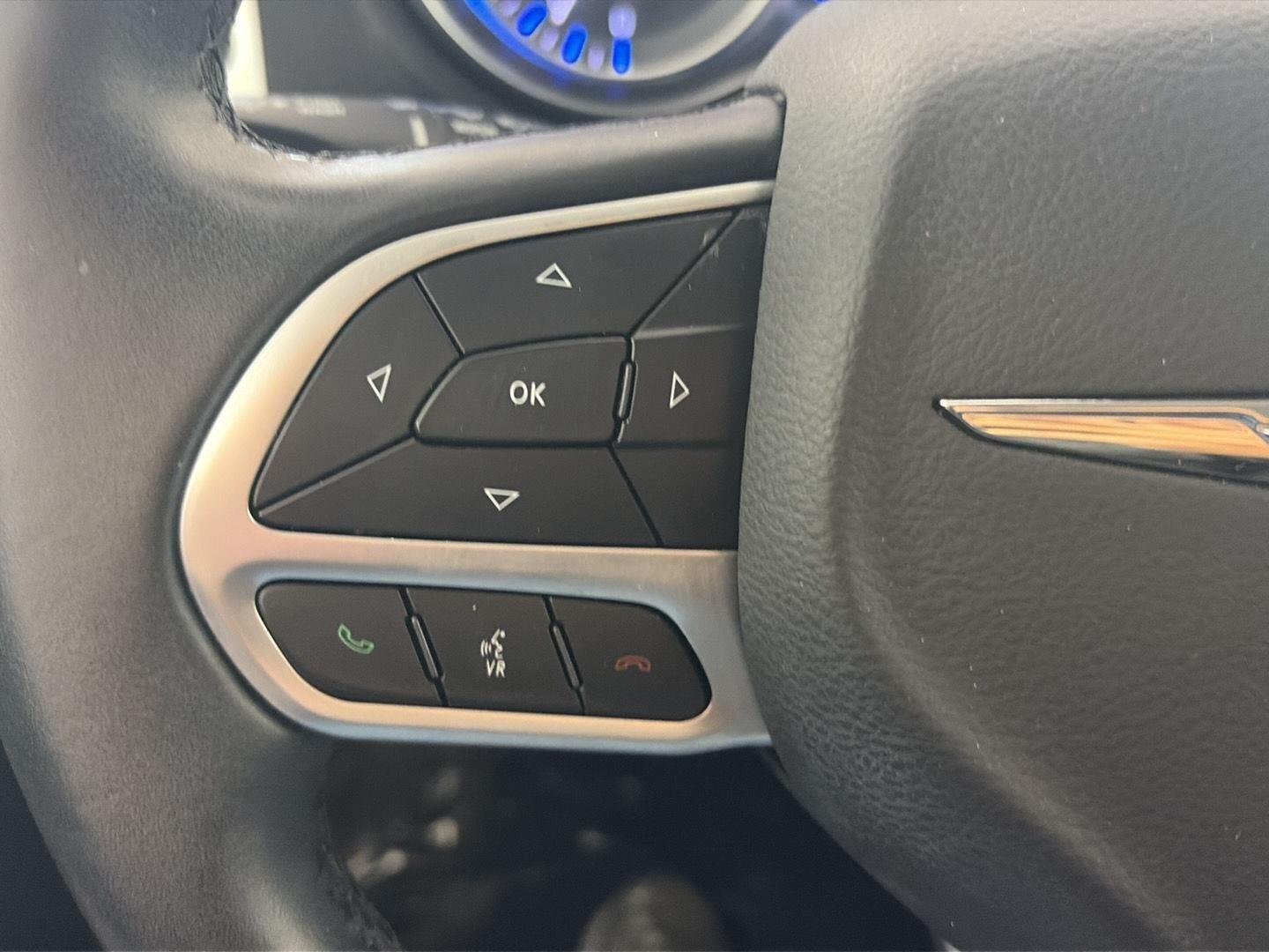 Used 2017 Jazz Blue Pearlcoat Chrysler Limited image 7