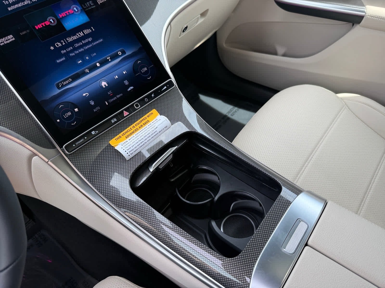 New 2026 Graphite Grey Metallic Mercedes-Benz GLC 300 image 22