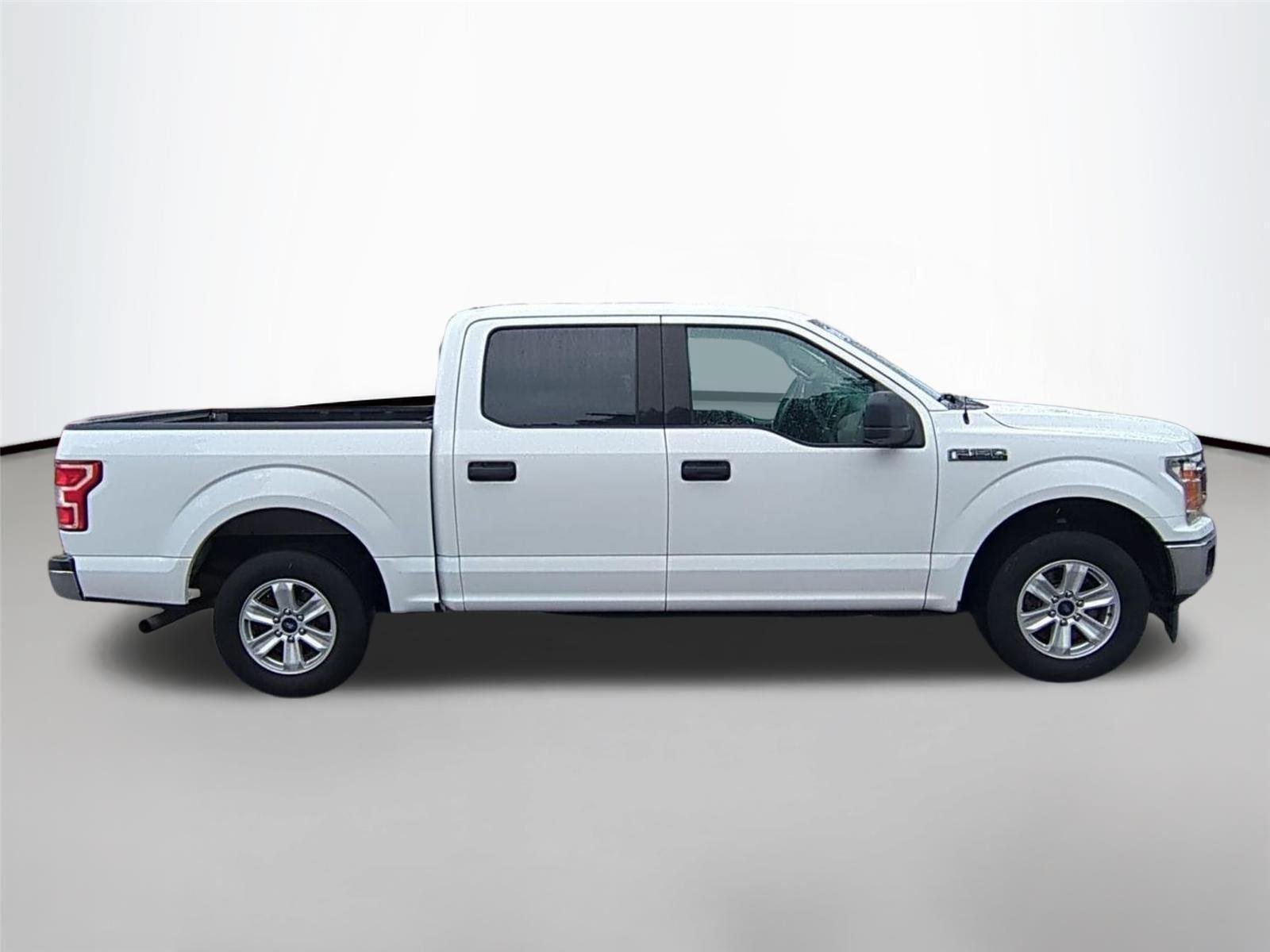 Used 2018 Oxford White Ford XLT image 6