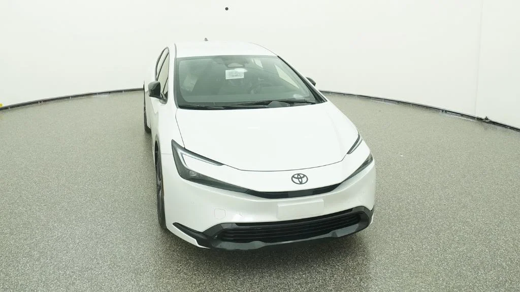 New 2026 Wind Chill Pearl Toyota Nightshade Edition image 15
