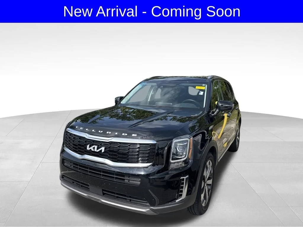 Used 2022 Black Kia S image 1