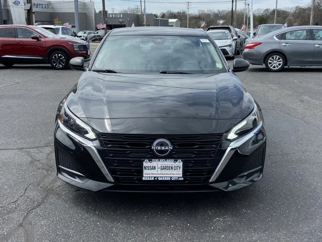 Certified 2025 Nissan Altima SV with VIN 1N4BL4DV1SN352965 for sale in Hempstead, NY
