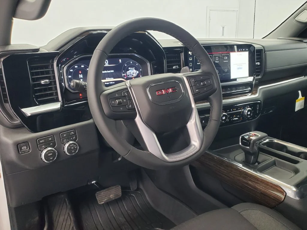 New 2026 Summit White GMC Elevation image 7